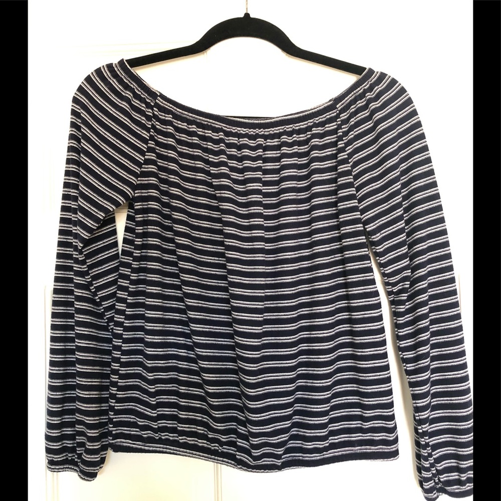 Cute navy & white top - wear off shoulder or not - you decide! Classic & fun!